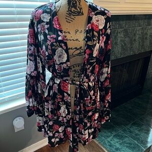 Billabong Floral Kimono/Robe Sz M/L